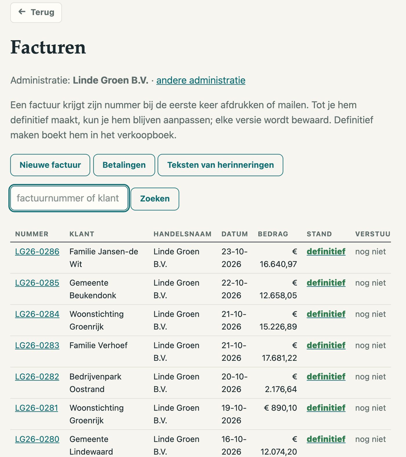 Facturen: nummer, klant, bedrag en stand op één lijst